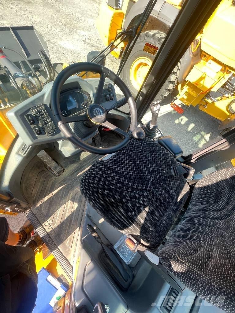 Volvo L30GS Iekrāvēji uz riteņiem