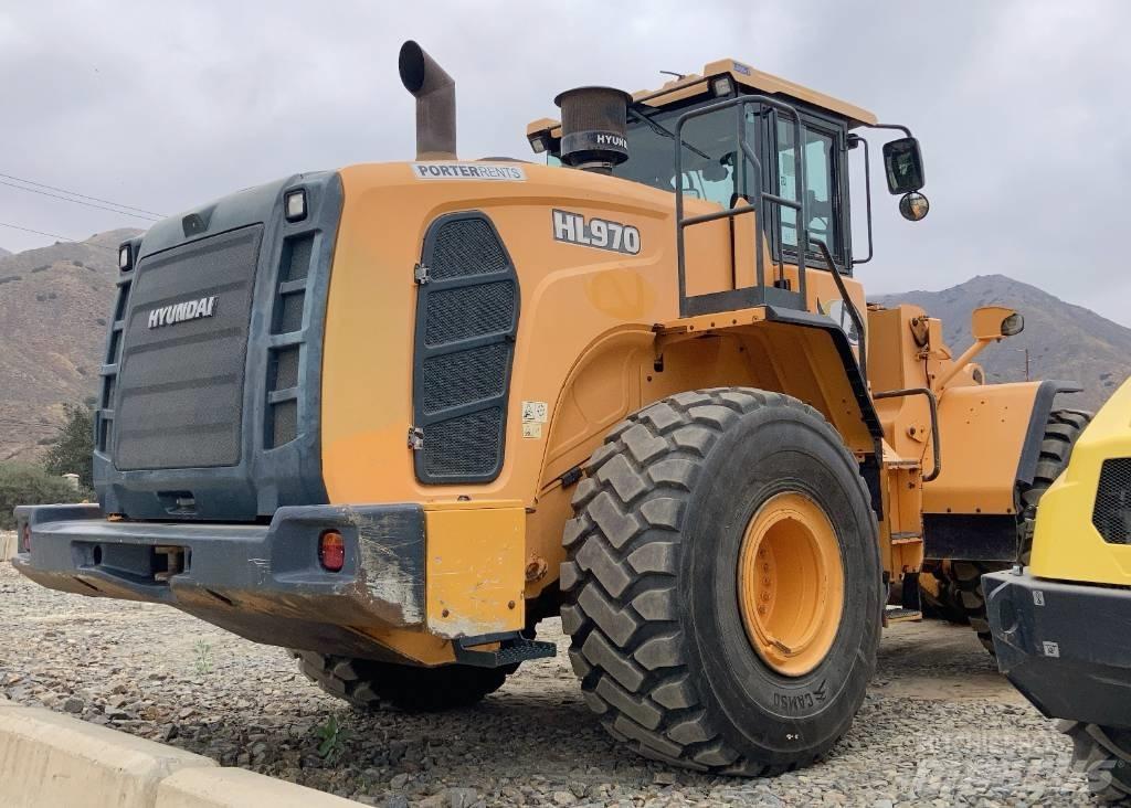 Hyundai HL970 Iekrāvēji uz riteņiem