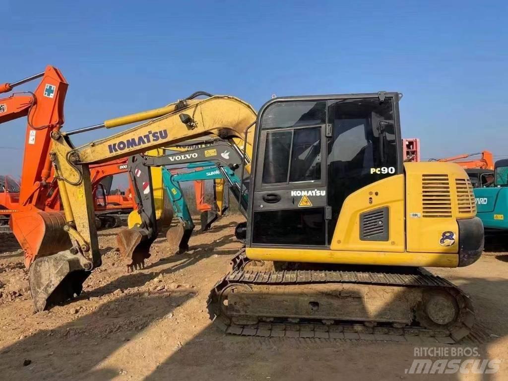 Komatsu PC 70-8 Kāpurķēžu ekskavatori