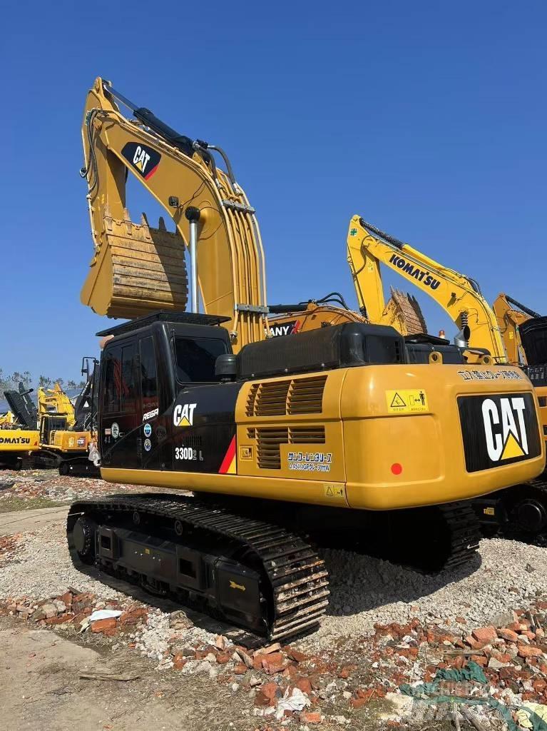 CAT 330 D Kāpurķēžu ekskavatori