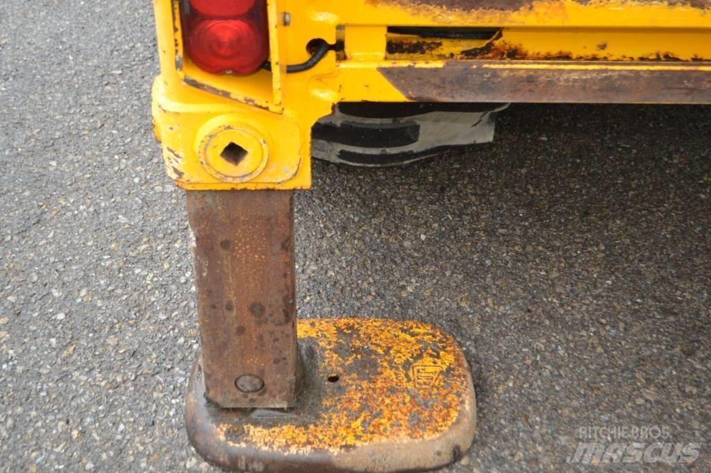 JCB 3 CX Ekskavatori-iekrāvēji