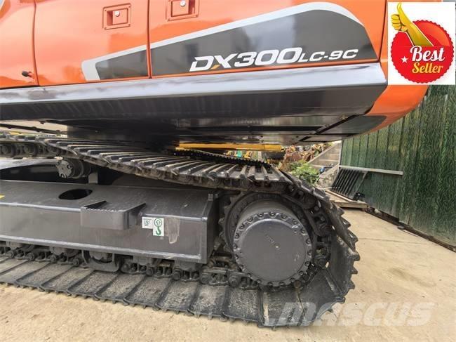 Doosan DX 300 LC Kāpurķēžu ekskavatori