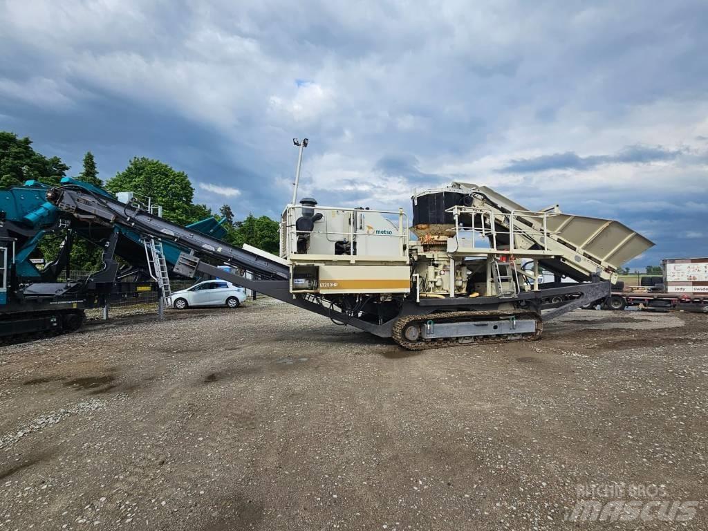 Metso LT 200 HP Mobilie drupinātāji