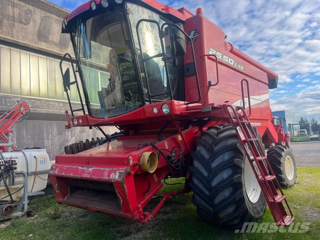 Laverda 25.50 Ražas novākšanas kombaini