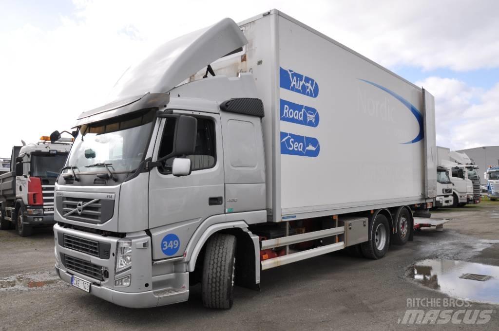 Volvo FM 6X2 Furgons