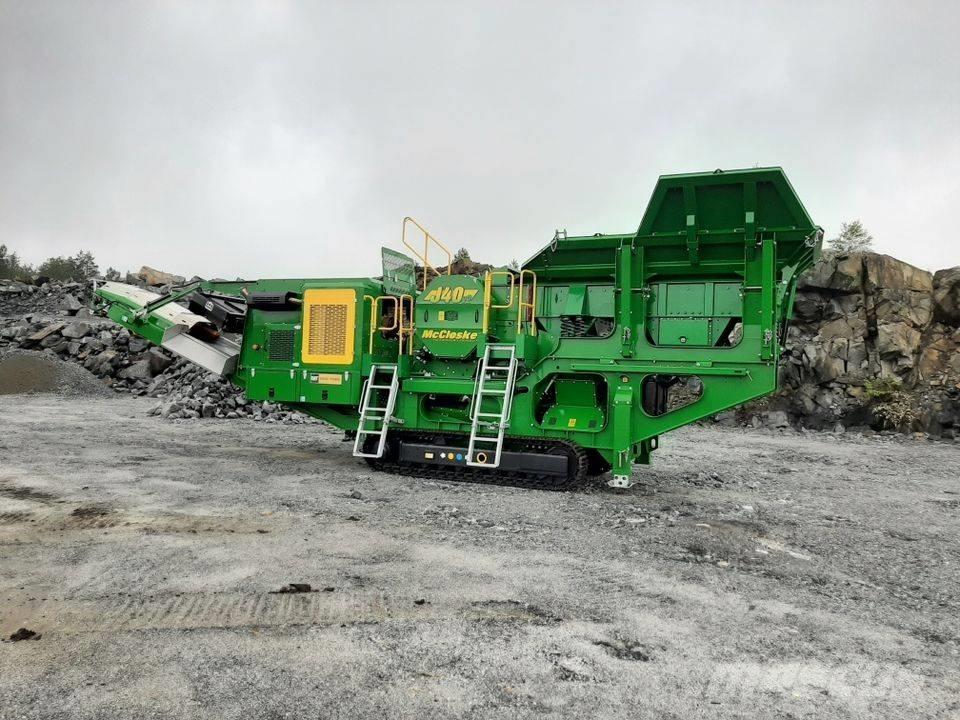 McCloskey J40 Mobilie drupinātāji