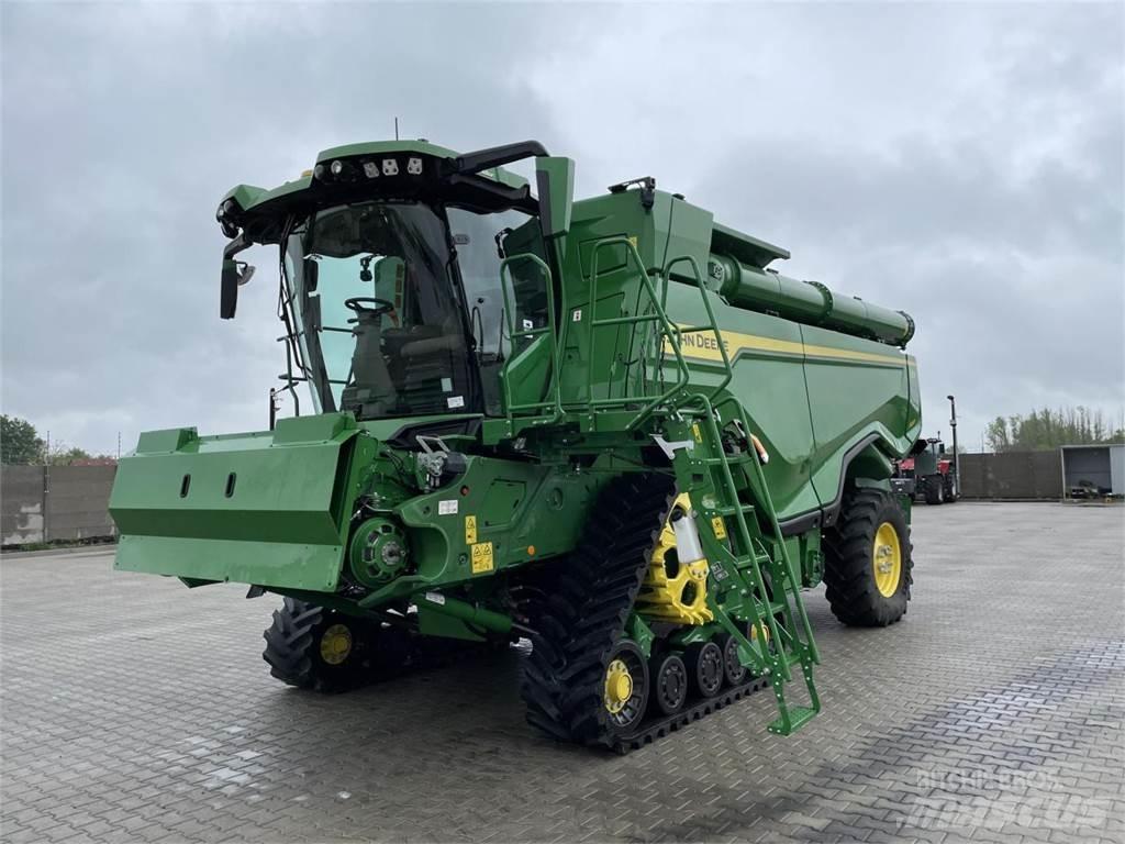 John Deere X9 - 1100 Ražas novākšanas kombaini