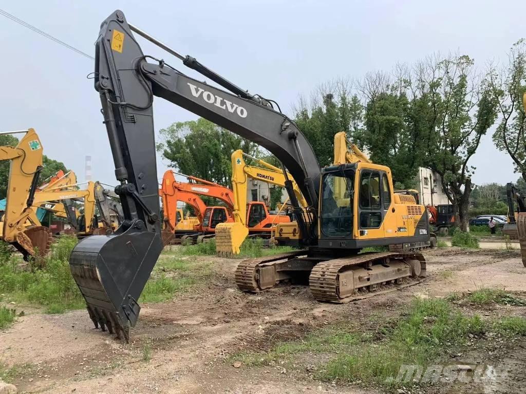 Volvo EC210D Kāpurķēžu ekskavatori