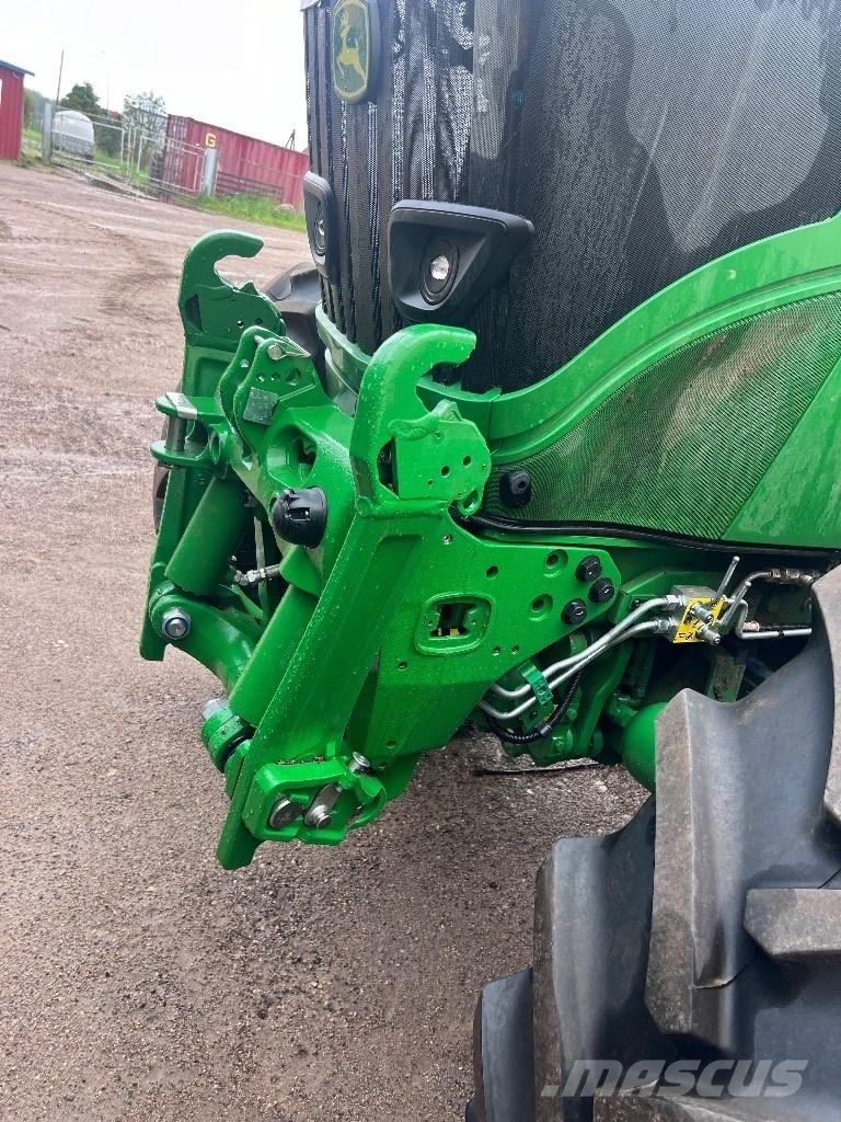 John Deere 6175 M Traktori