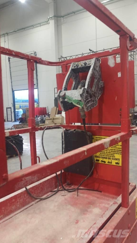 JLG 2030 ES Šķerveida pacēlāji