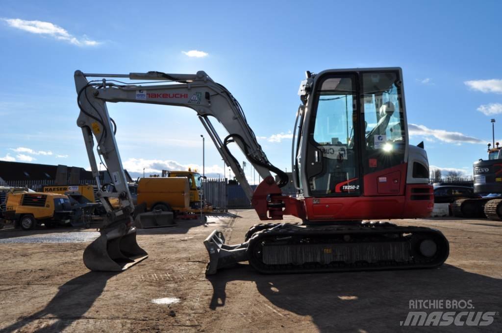 Takeuchi TB 250-2 Mini ekskavatori < 7 t