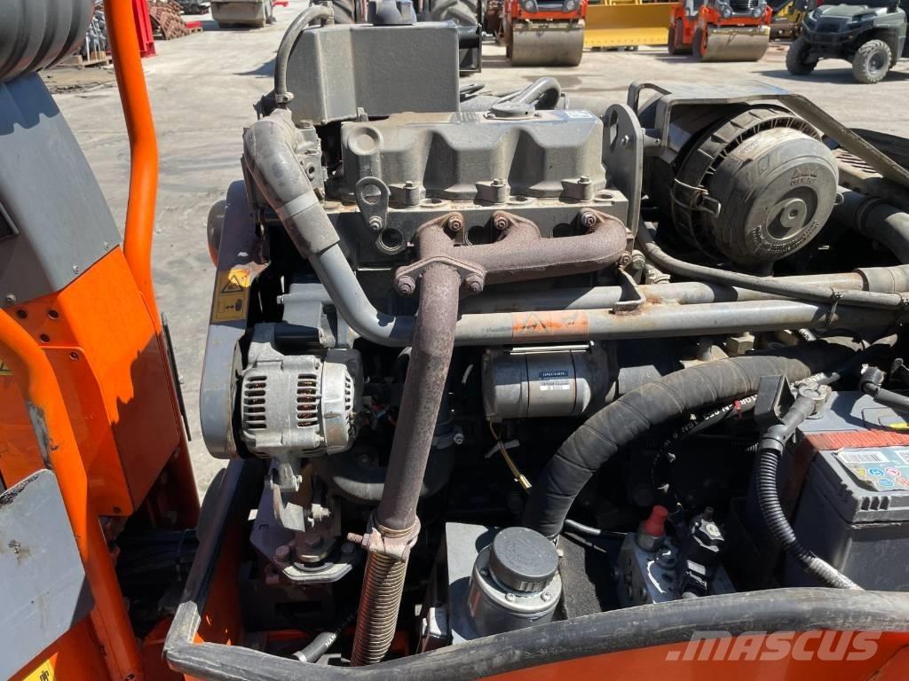 Hamm HD 12 VV Divvalču grunts veltņi