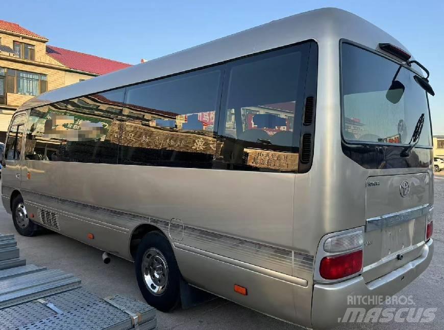 Toyota Coaster Starppilsētu autobusi