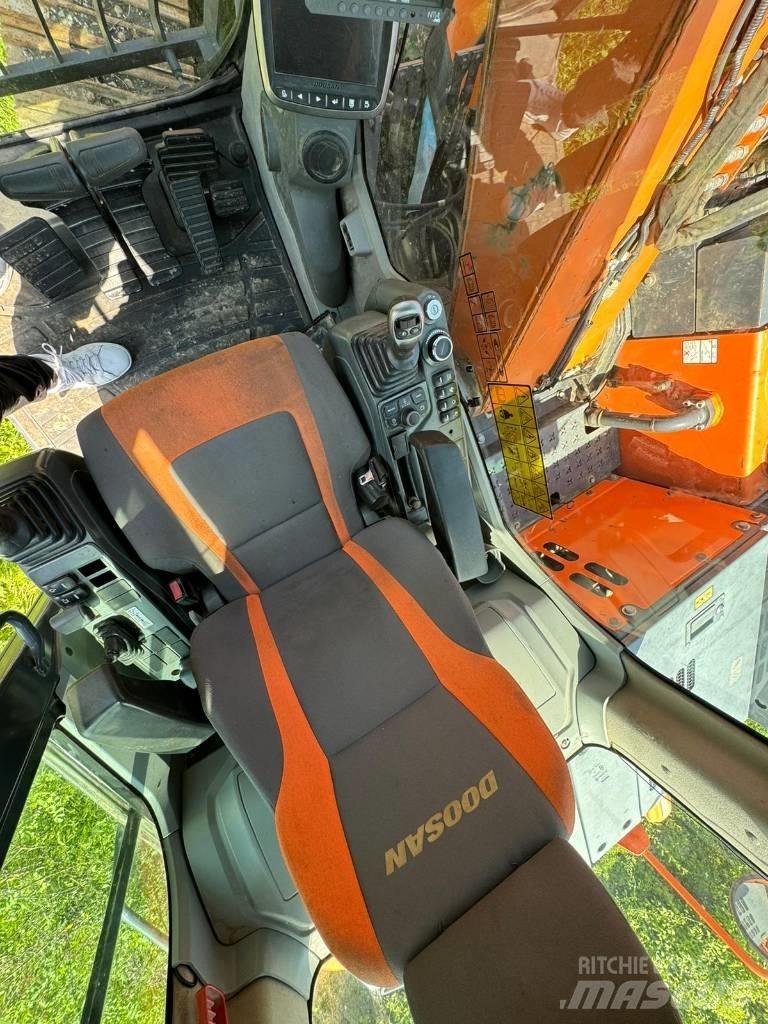 Doosan DX 140 LCR Kāpurķēžu ekskavatori