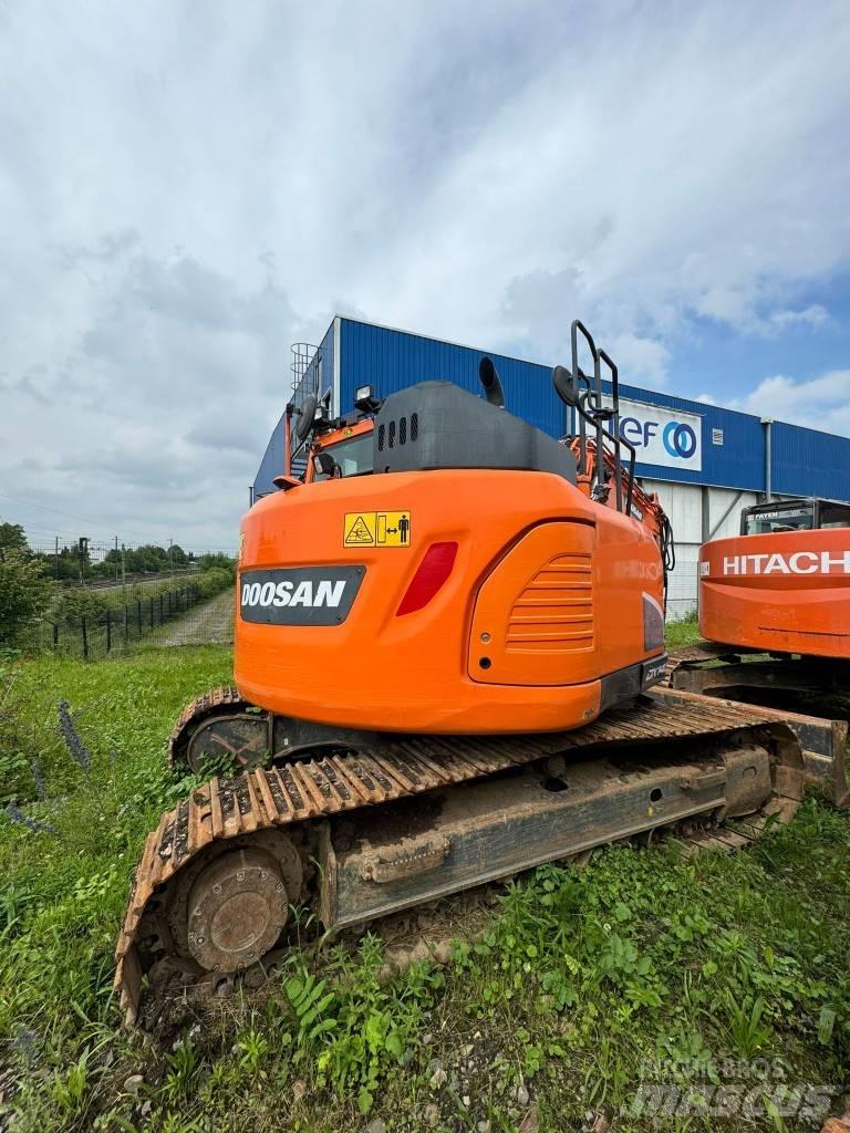 Doosan DX 140 LCR Kāpurķēžu ekskavatori