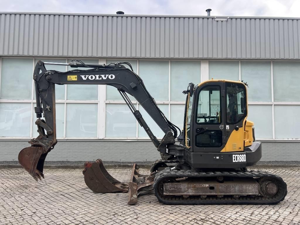 Volvo ECR 88 D    2016 Vidēja lieluma ekskavatori 7 t - 12 t
