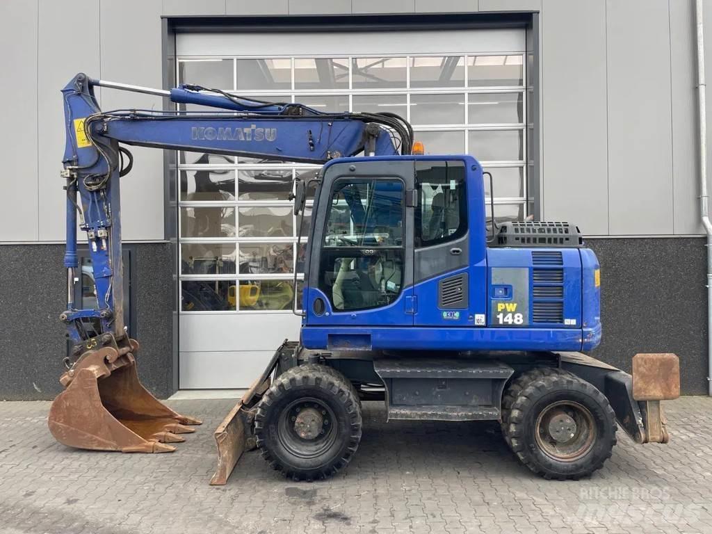 Komatsu PW148-8 Ekskavatori uz riteņiem