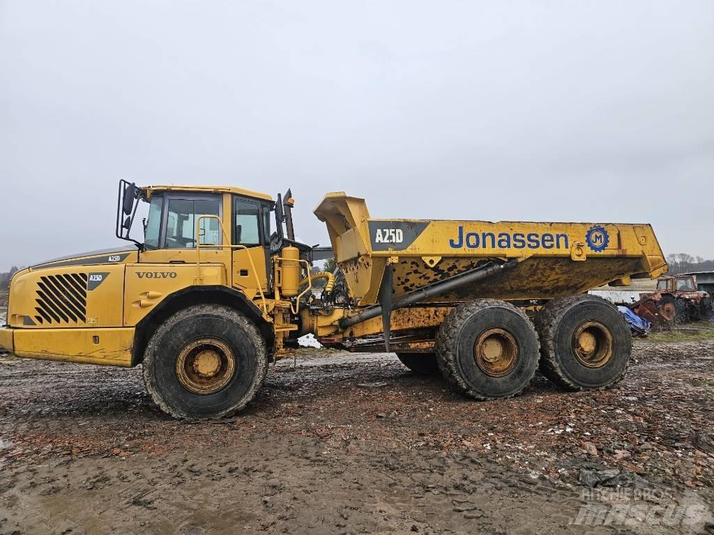 Volvo A25D / a30, a35 Artikulētie pašizgāzēji