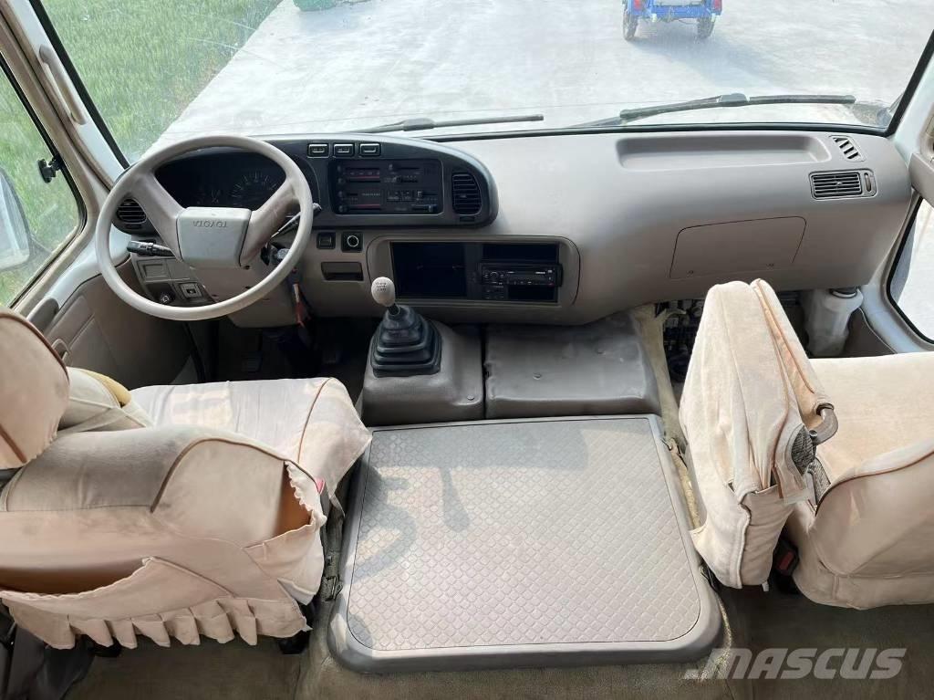 Toyota Coaster Bus Mikroautobusi