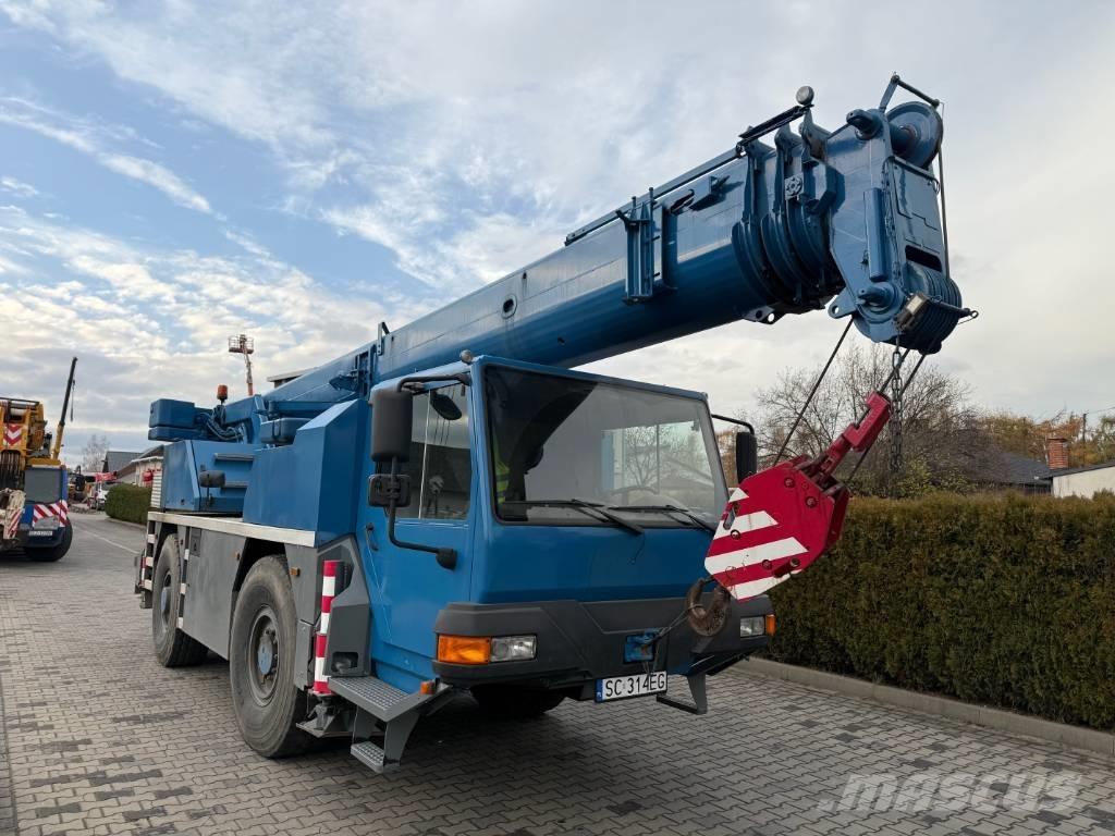 Liebherr LTM 1030-2 Visurgājēji celtņi