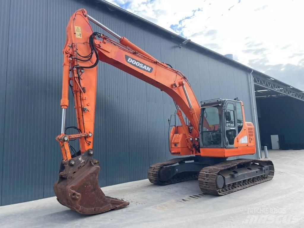 Doosan DX235LCR Kāpurķēžu ekskavatori