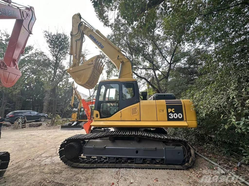 Komatsu PC 300 Kāpurķēžu ekskavatori