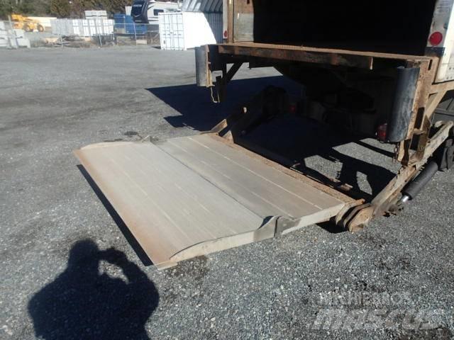 International 4300 Furgons