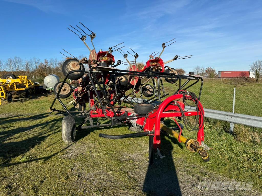 Fella TH901 trans Grābekļi un siena ārdītāji