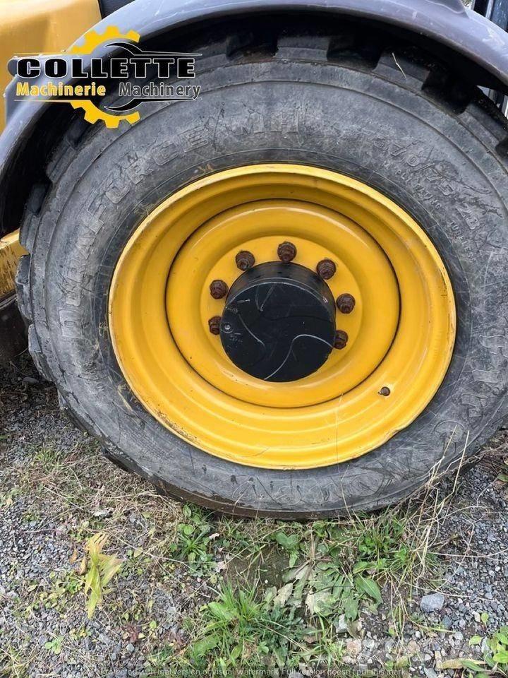 CAT TL 943 Teleskopiskie manipulatori