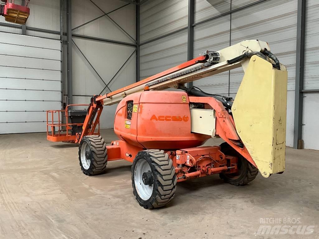 JLG 600 AJ Strēles pacēlāji