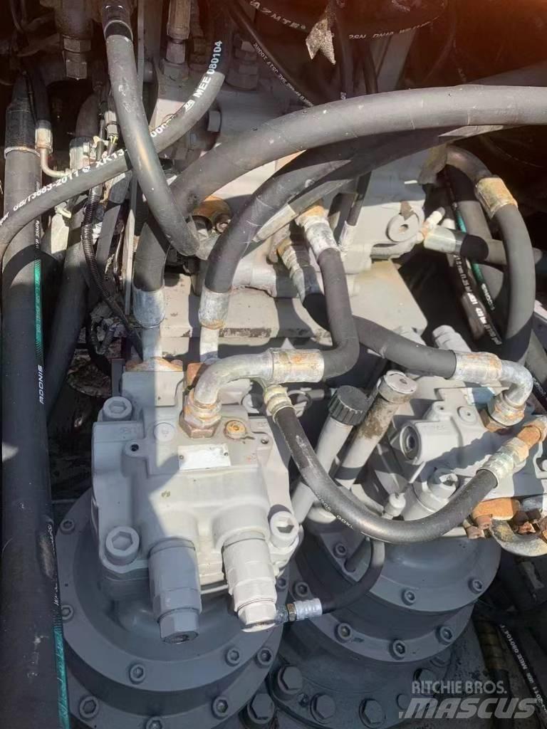 Hitachi ZX 450 H Kāpurķēžu ekskavatori