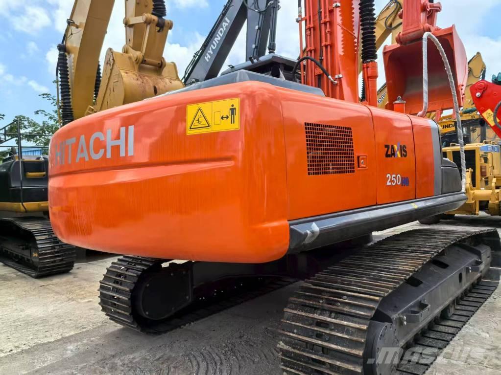 Hitachi ZX 250-3 Vidēja lieluma ekskavatori 7 t - 12 t