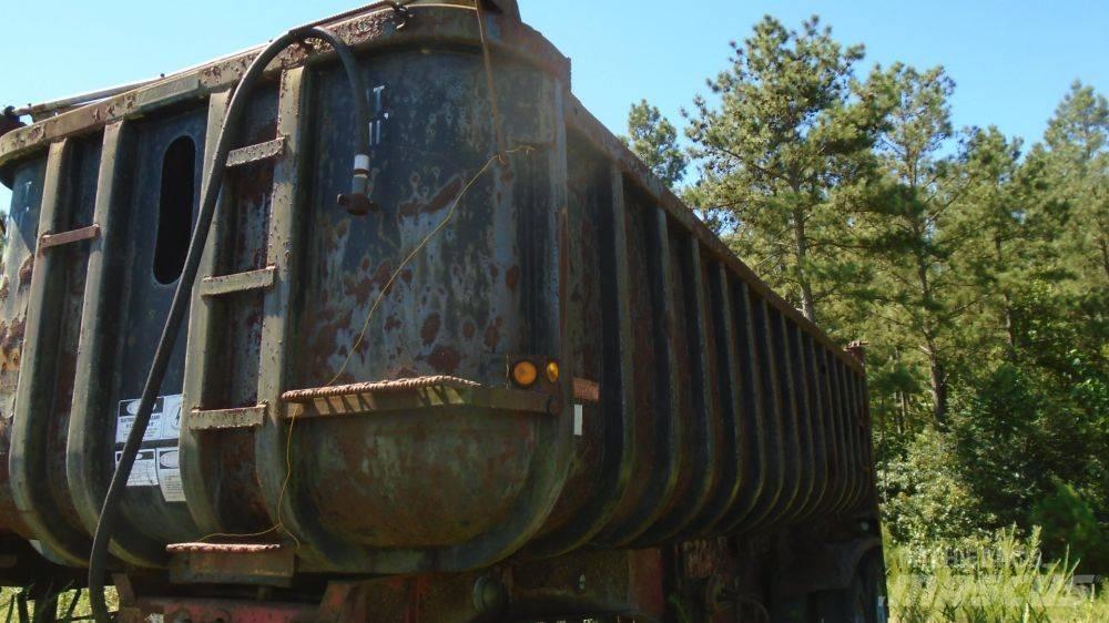 Fruehauf 26 Foot Pašizgāzējs