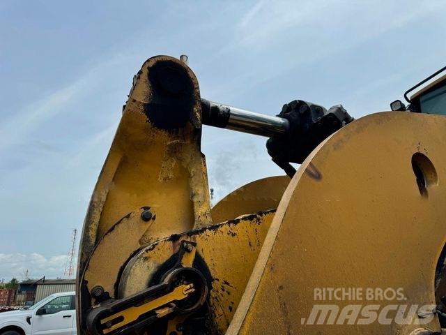 CAT 988 K Iekrāvēji uz riteņiem