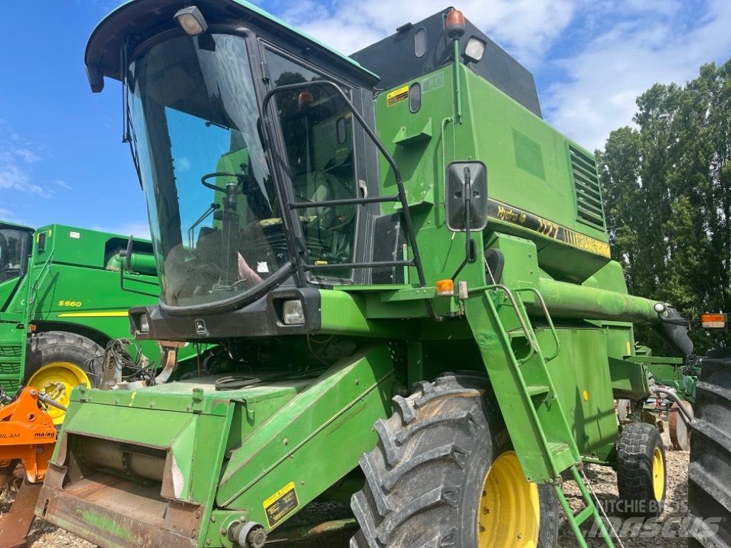 John Deere 1177 Ražas novākšanas kombaini