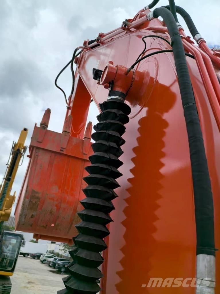 Hitachi ZX 240 HG Kāpurķēžu ekskavatori
