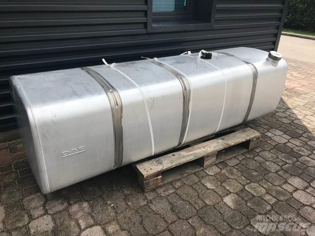 DAF 850 L Degvielas un piedevu tvertnes