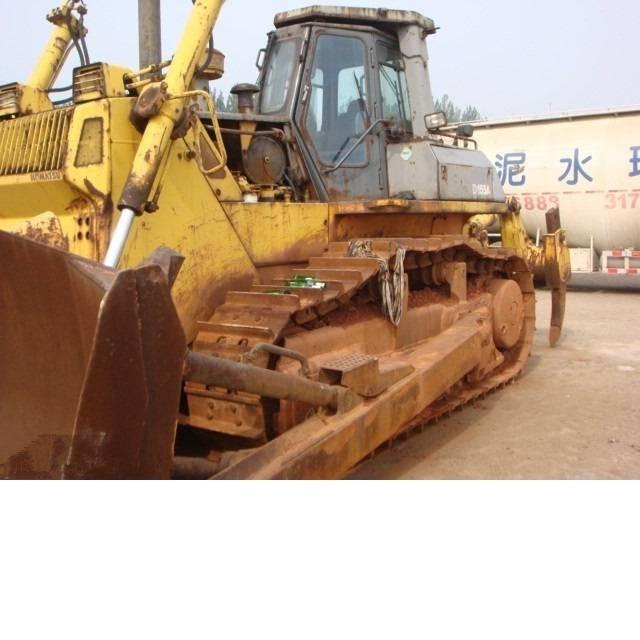 Komatsu d155a-2 Kāpurķēžu buldozeri