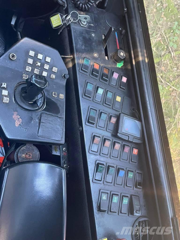 Sampo-Rosenlew 1066 Harvesteri