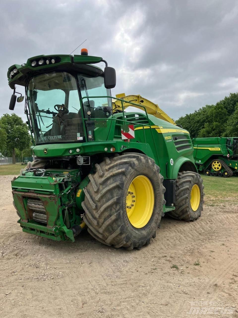 John Deere 8500 Lopbarības novācēji