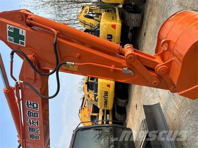 Hitachi ZX70 Kāpurķēžu ekskavatori