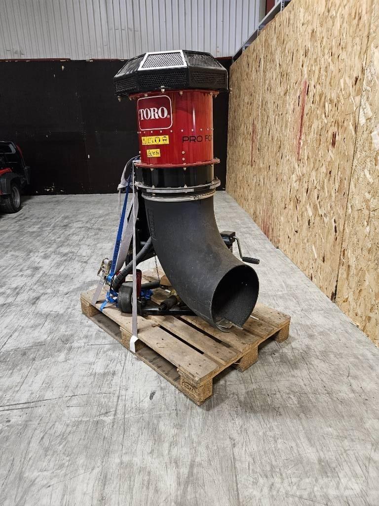 Toro ProForce Būvgružu izvešanas iekārtas