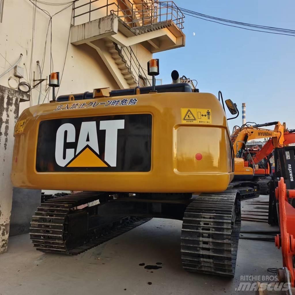 CAT 330 D Kāpurķēžu ekskavatori