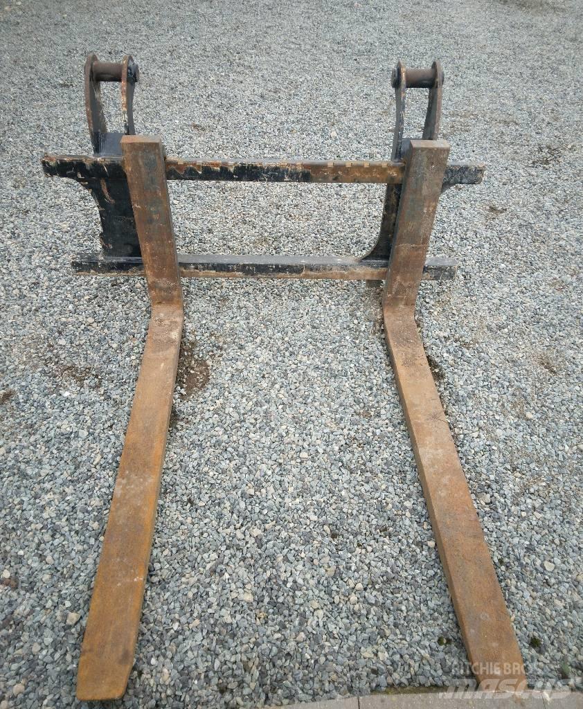 Terex TL 80 Iekrāvēji uz riteņiem