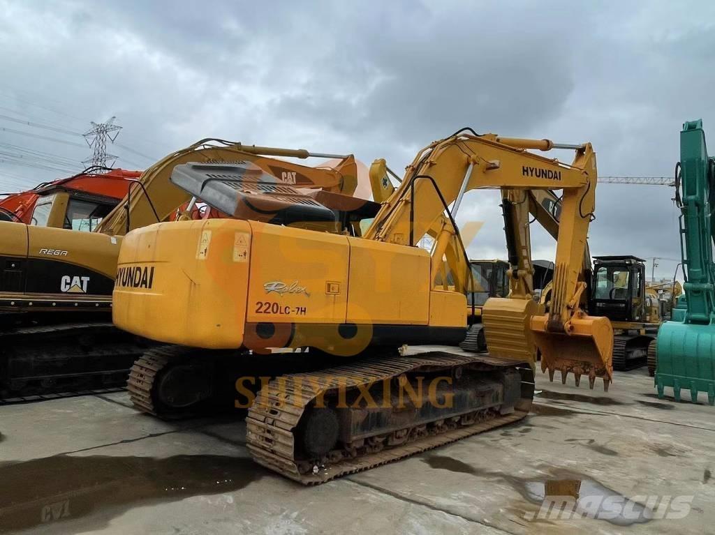 Hyundai Robex 220-7 Kāpurķēžu ekskavatori