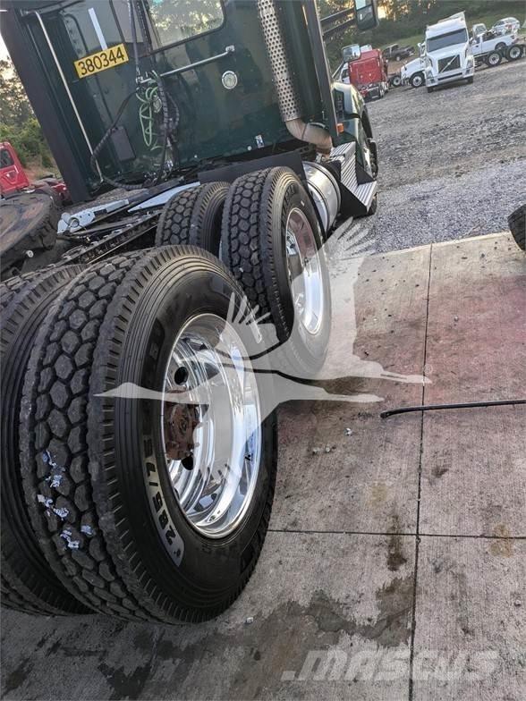 Kenworth T680 Vilcēji