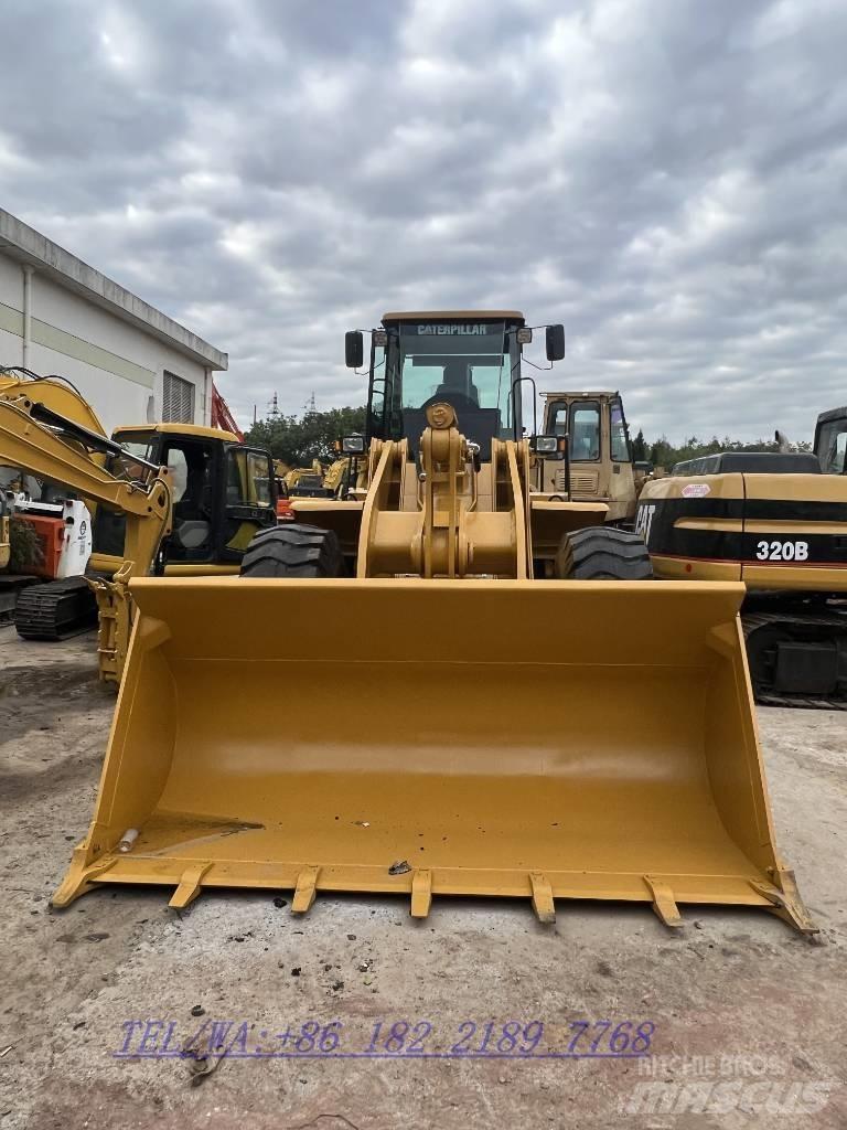 CAT 966L Iekrāvēji uz riteņiem