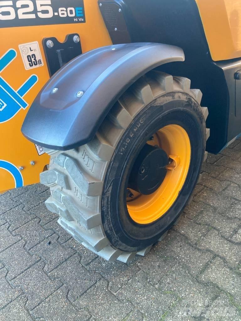 JCB 525-60 E Teleskopiskie manipulatori