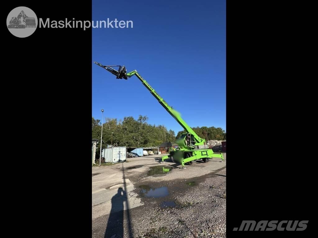 Merlo Roto40.30 MCSS Teleskopiskie manipulatori