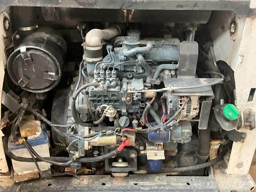 Bobcat T 650 Lietoti riteņu kompaktiekrāvēji
